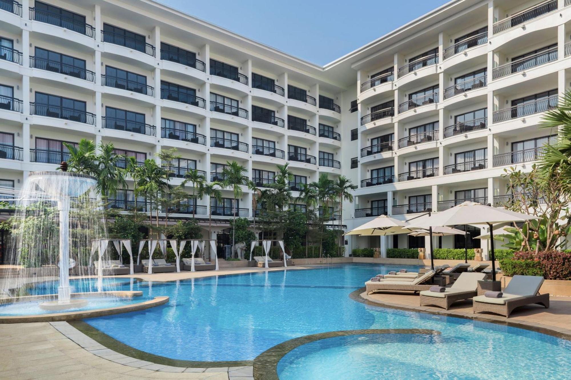 Courtyard By Marriott Siem Reap Resort Exterior photo